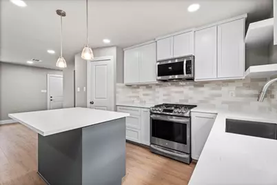 6162 Beldart Street, Houston, TX 77033 - Photo 9