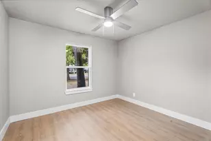 6162 Beldart St, Houston, TX 77033 - Photo 21
