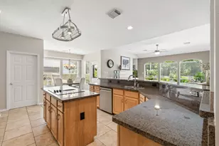 2 Harmony Arbor Ct, The Woodlands, TX 77382 - Photo 17