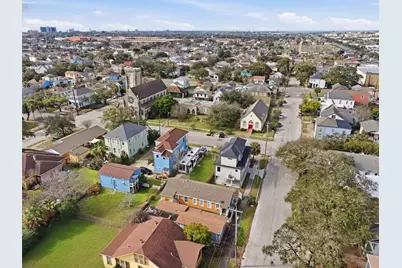 1104 36th Street, Galveston, TX 77550 - Photo 9