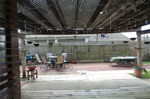 2429 16th Ave N, Texas City, TX 77590 - Photo 15