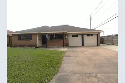 2429 16th Avenue N, Texas City, TX 77590 - Photo 1