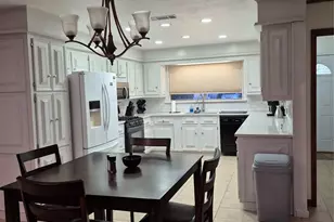 2429 16th Ave N, Texas City, TX 77590 - Photo 5