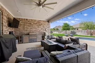 12238 Seagrape Ln, Conroe, TX 77304 - Photo 9