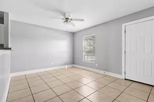 15835 S Alley Ct, Houston, TX 77082 - Photo 5