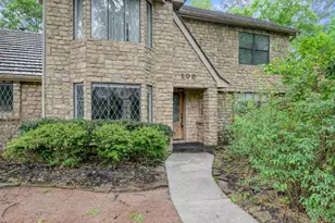 105 Broken Bough Ln, Conroe, TX 77304 - Photo 3