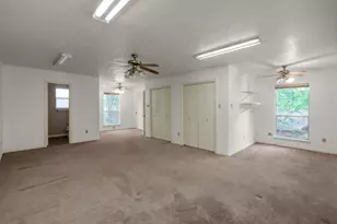 105 Broken Bough Ln, Conroe, TX 77304 - Photo 33