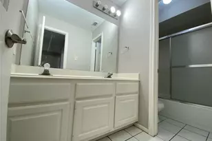 14406 Circlewood Way, Houston, TX 77062 - Photo 29