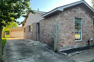 1405 Northview Dr, Angleton, TX 77515 - Photo 15