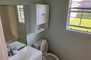 1405 Northview Dr, Angleton, TX 77515 - Photo 11