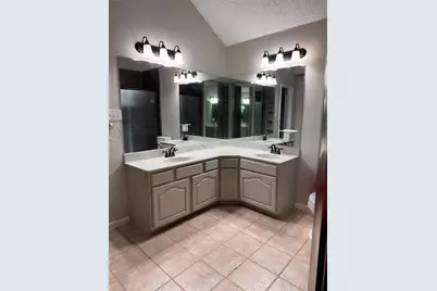 2936 Wood Circle Court, San Antonio, TX 78251 - Photo 15