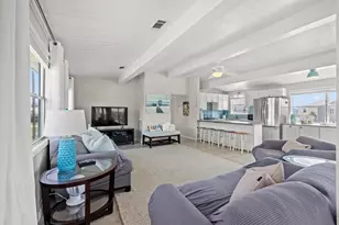 22022 Zachary Dr, Galveston, TX 77554 - Photo 5