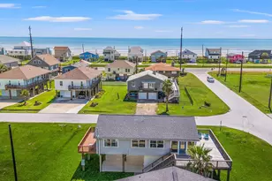 22022 Zachary Dr, Galveston, TX 77554 - Photo 27