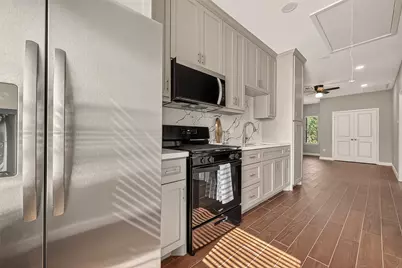 8321 Coma Street, Houston, TX 77051 - Photo 9