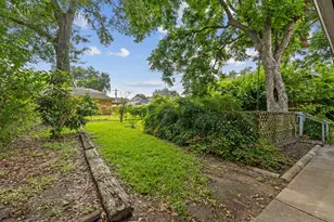 2818 Ellington St, Houston, TX 77088 - Photo 3