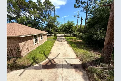748 County Road 296D, Alvin, TX 77511 - Photo 3