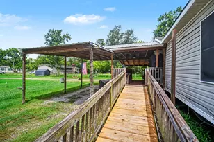 10641 County Rd 583B, Alvin, TX 77511 - Photo 3