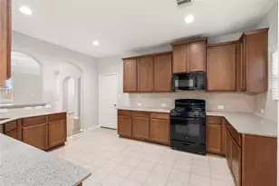 13602 Kodiak Brown Bear St, Crosby, TX 77532 - Photo 15