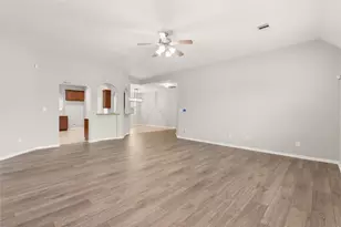 13602 Kodiak Brown Bear St, Crosby, TX 77532 - Photo 9