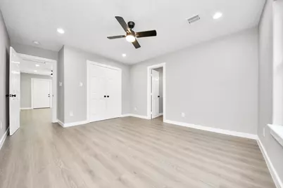 305 Mayford Street, Houston, TX 77076 - Photo 33