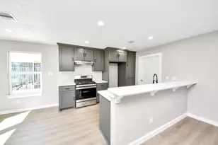 305 Mayford St, Houston, TX 77076 - Photo 19