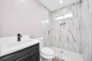 305 Mayford St, Houston, TX 77076 - Photo 29