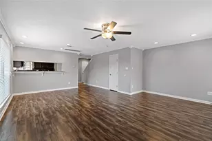 542 Birdsong Dr, League City, TX 77573 - Photo 5