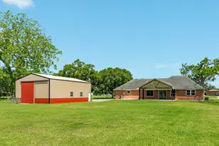 154 Horse Shoe Trail, Angleton, TX 77515 - Photo 31