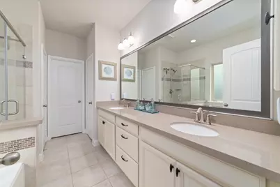 1902 Emerald Breeze Court, Pearland, TX 77089 - Photo 17