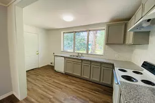 4730 Oleander St, Bacliff, TX 77518 - Photo 7