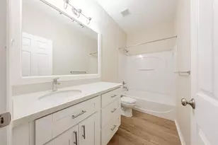 13727 Charterhouse Way, Sugar Land, TX 77498 - Photo 19