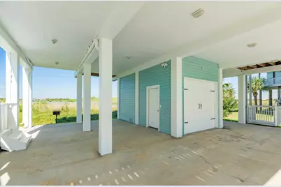 3906 Pirates Beach Blvd Court, Galveston, TX 77554 - Photo 23