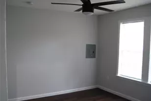 7522 S Hall St, Houston, TX 77028 - Photo 11