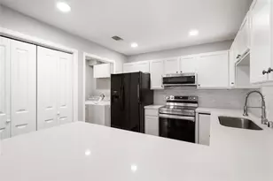 54 Sawmill Grove Ln, The Woodlands, TX 77380 - Photo 7
