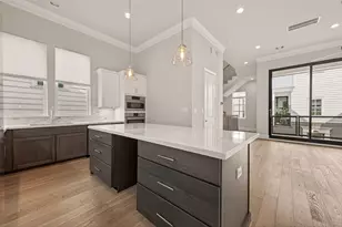 2218 Lou Ellen Ln, Houston, TX 77018 - Photo 7