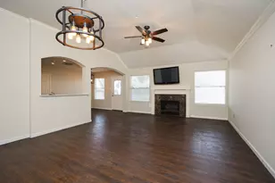 18202 Almonte Ln, Tomball, TX 77377 - Photo 9