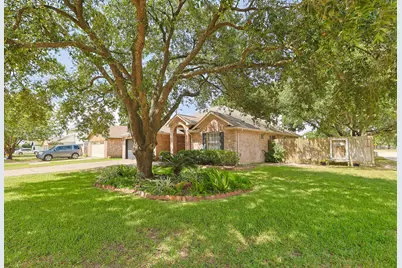 18202 Almonte Lane, Tomball, TX 77377 - Photo 3