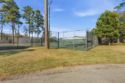 8906 Forest Creek Drive, Tomball, TX 77375 - Photo 47