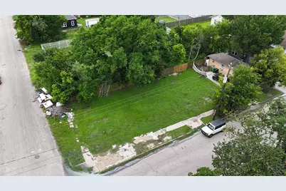 2624 Lorraine Street, Houston, TX 77026 - Photo 9