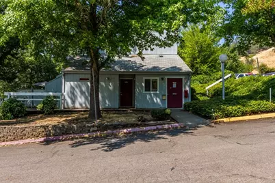 721 SE Meadowlark St, Myrtle Creek, OR 97457 - Photo 3