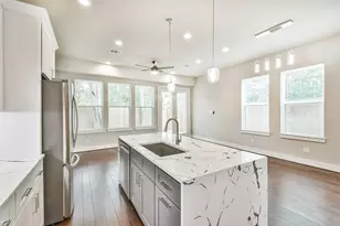 810 Mansfield St, Houston, TX 77091 - Photo 17