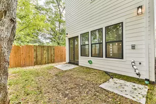 810 Mansfield St, Houston, TX 77091 - Photo 9