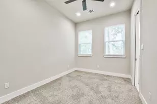810 Mansfield St, Houston, TX 77091 - Photo 39