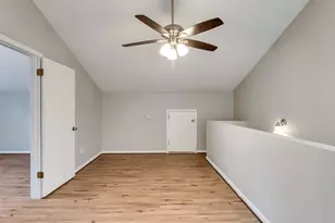 2030 Lone Rock Dr, Houston, TX 77339 - Photo 29