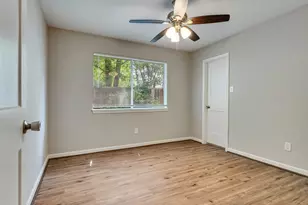 2030 Lone Rock Dr, Houston, TX 77339 - Photo 27