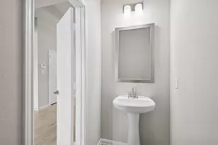 6802 Allens Lndg, Needville, TX 77461 - Photo 13