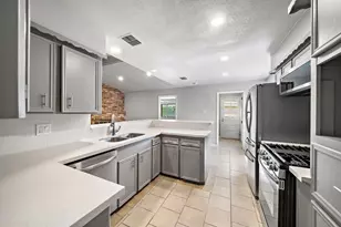 11506 Hornbrook Dr, Houston, TX 77099 - Photo 15