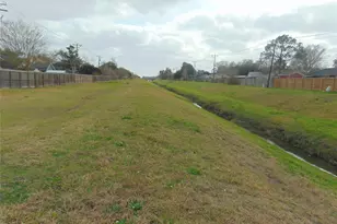 1809 Edinburg Ave, League City, TX 77573 - Photo 29