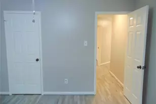 1809 Edinburg Ave, League City, TX 77573 - Photo 17