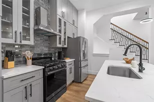 1303 E 27th St, Houston, TX 77009 - Photo 15